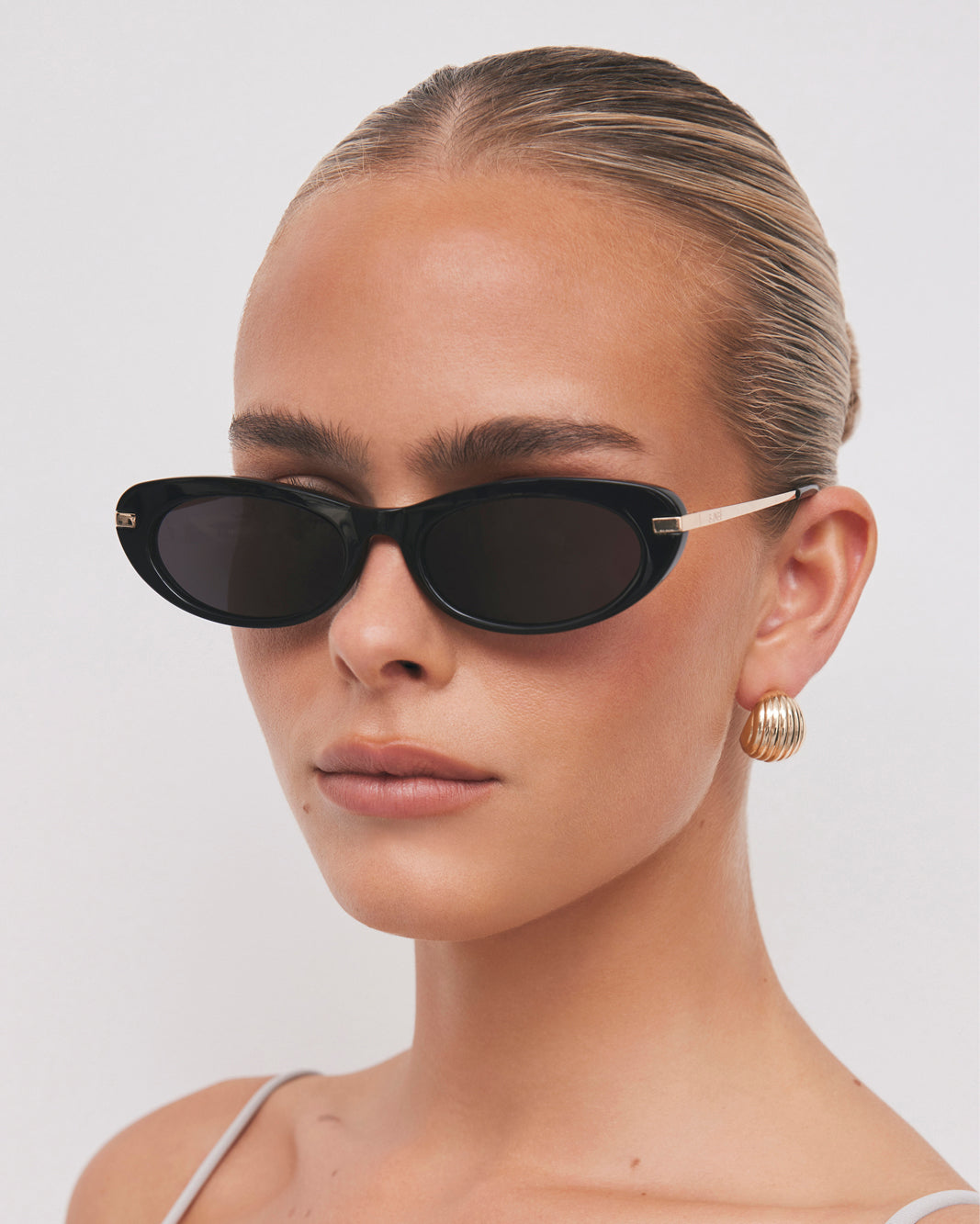 THE RAE  - BLACK-BLACK
