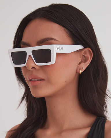 THE JAGGER - WHITE-BLACK